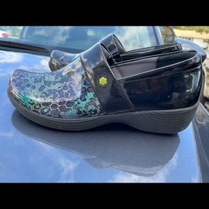 Work Wonders by Dansko size 39